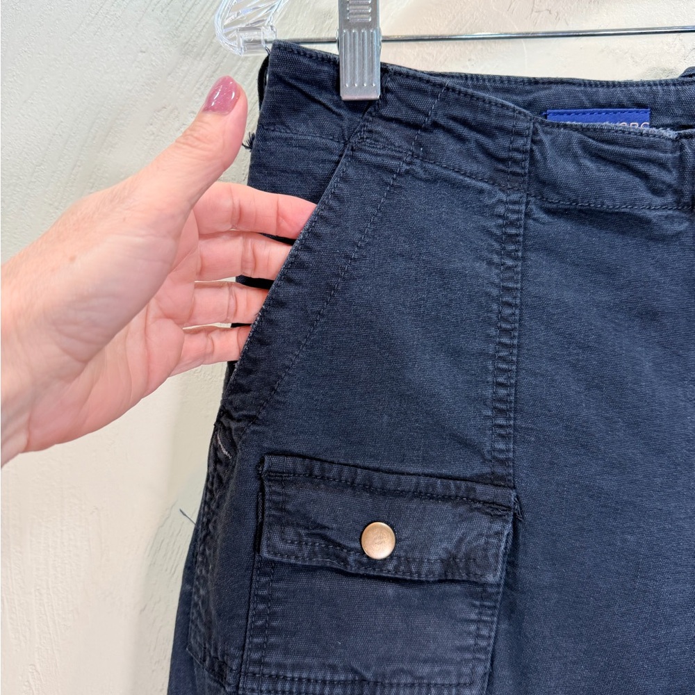 Pilcro Black Low Rise Distressed Pants - Picture 7 of 16